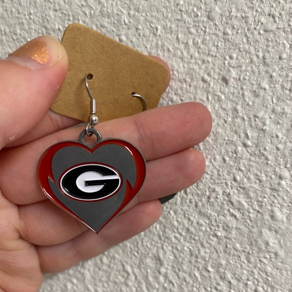 UGA Silver Heart Earrings - NWOT - Picture 4 of 4